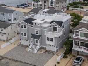 newlistingnewbaysideconstruction15wcarolinaaveholgatenj2549000